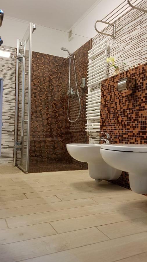 Tina Apartament 2 Крайова Екстериор снимка